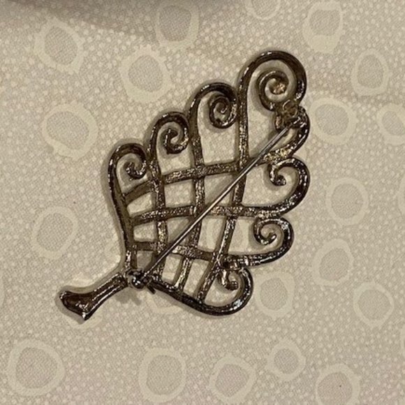 HOLIDAY🎄🎄 VTG DANECRAFT Tree Silver BROOCH - Picture 3 of 6